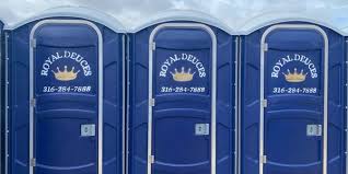 Best VIP or Luxury Restroom Trailers  in Rose Hill, VA